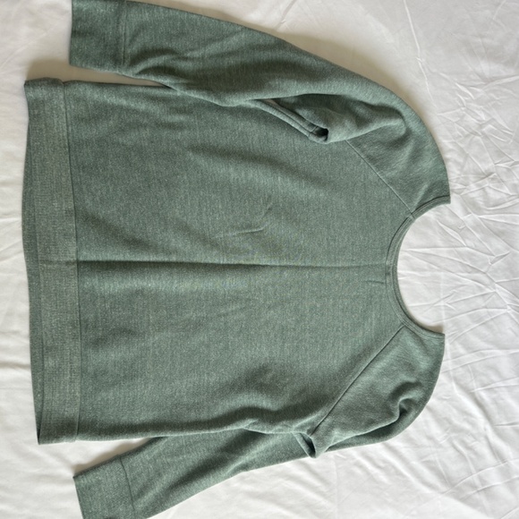 Vintage Obey crew neck - Picture 2 of 4